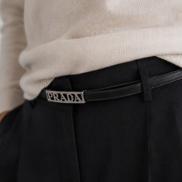 Prada Leather Belt Unisex Womens 75/30 Black Saffiano Slim Thin Logo Italy